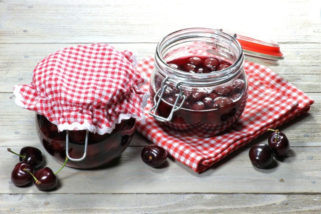 Ricette con le ciliegie: dolci classici, piatti salati e conserve