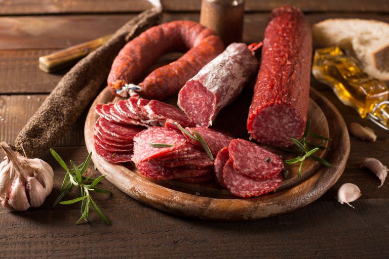 Salsiccia abruzzese appassita piccante ritirata dal mercato per presenza di Salmonella