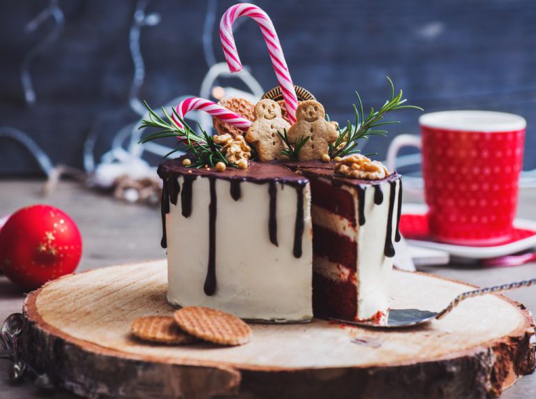 Come fare decorazioni natalizie per torte e biscotti