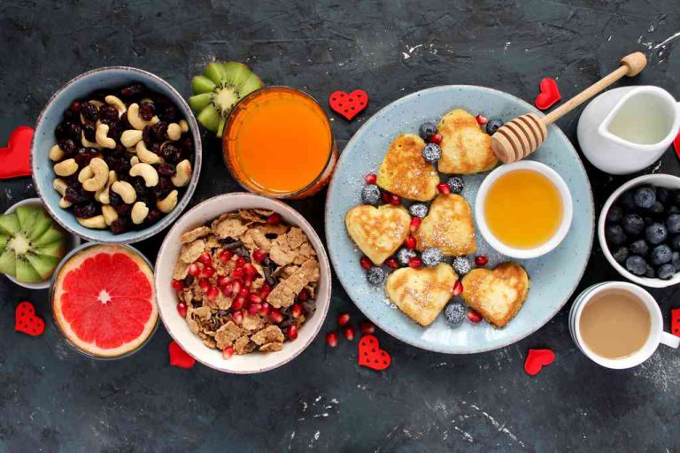 La spesa di febbraio frutta e verdura di stagione, ma anche le ricette tra Carnevale e San Valentino