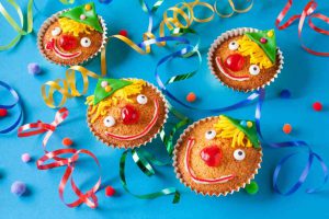 Le ricette di Carnevale da fare con i bambini: dai biscotti alle torte facili