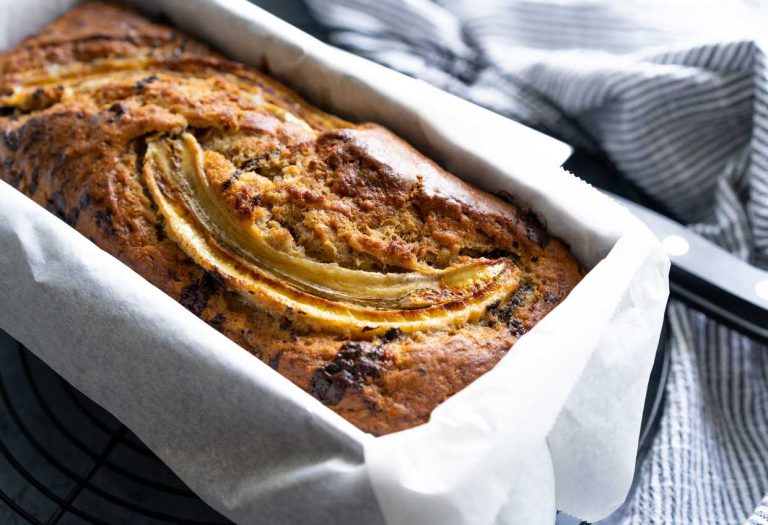 Banana Bread senza burro, senza uova e con yogurt: la ricetta vegan da provare