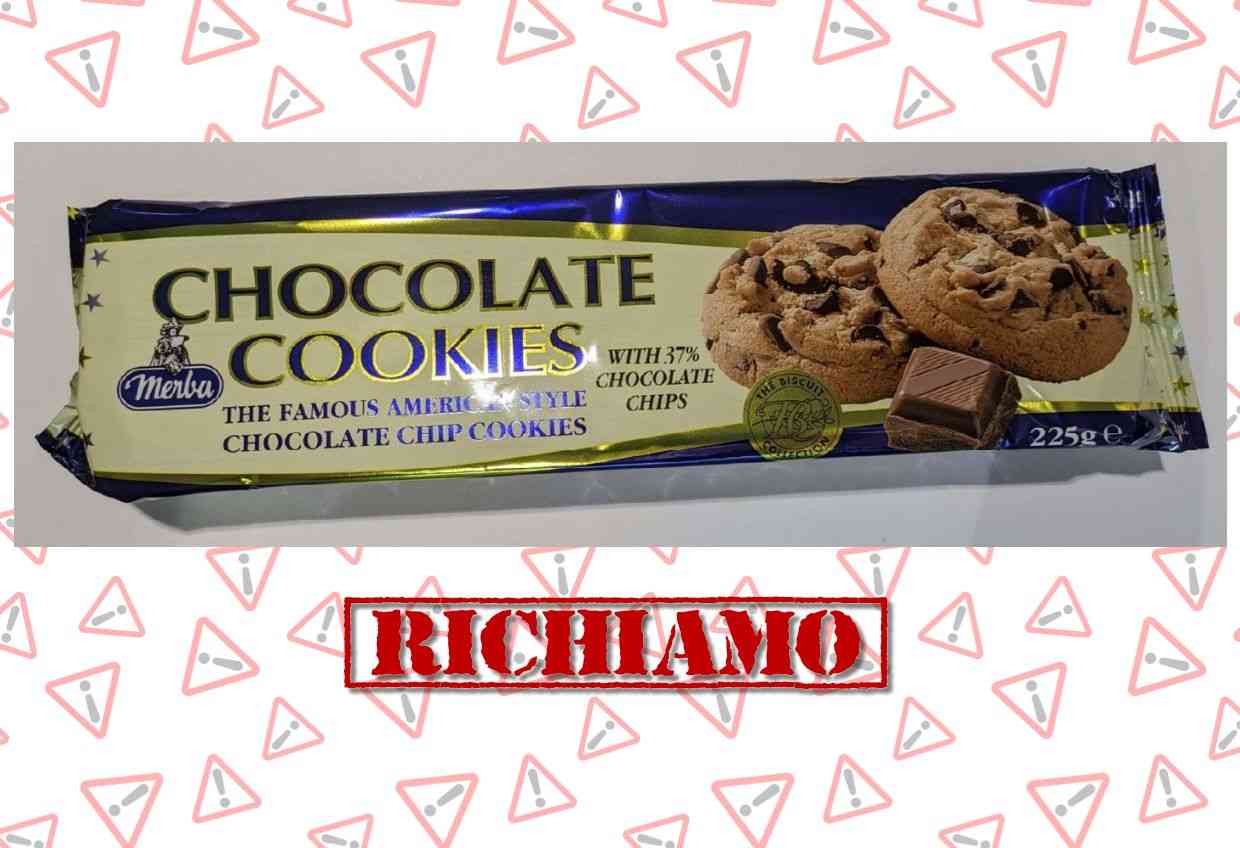 Richiamo di biscotti Chocolate Cookies per possibile presenza di corpi estranei metallici