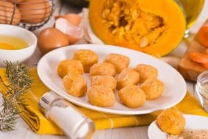 Polpette di zucca al forno con salsa di yogurt: il piatto leggero per l’autunno