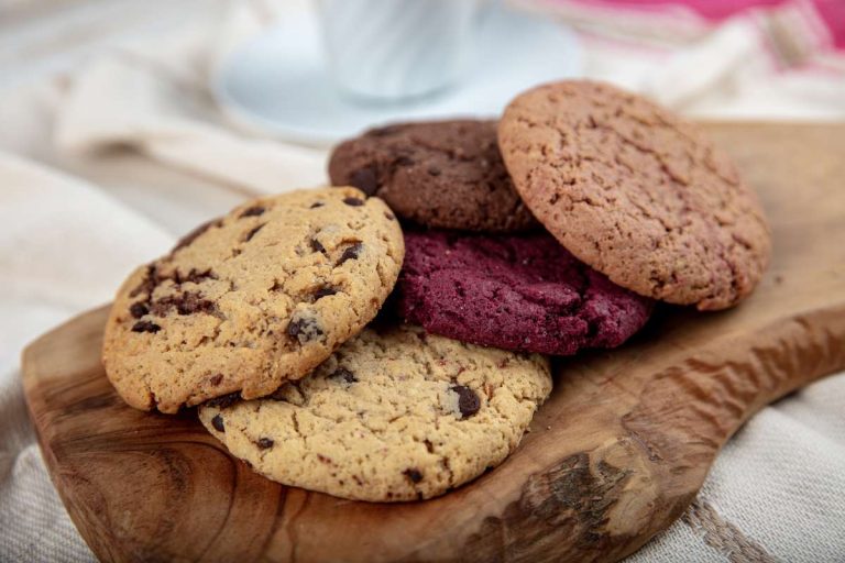 Crumbl Cookies: ricetta originale per farli a casa (anche con il Bimby)